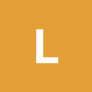 Lau***